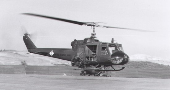 http://www.cantho-rvn.org/craft/Armed-Huey-Gunship-james-haytas-550x291.jpg